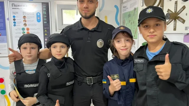 Школярі Кам’янського вчаться, як діяти в небезпеці